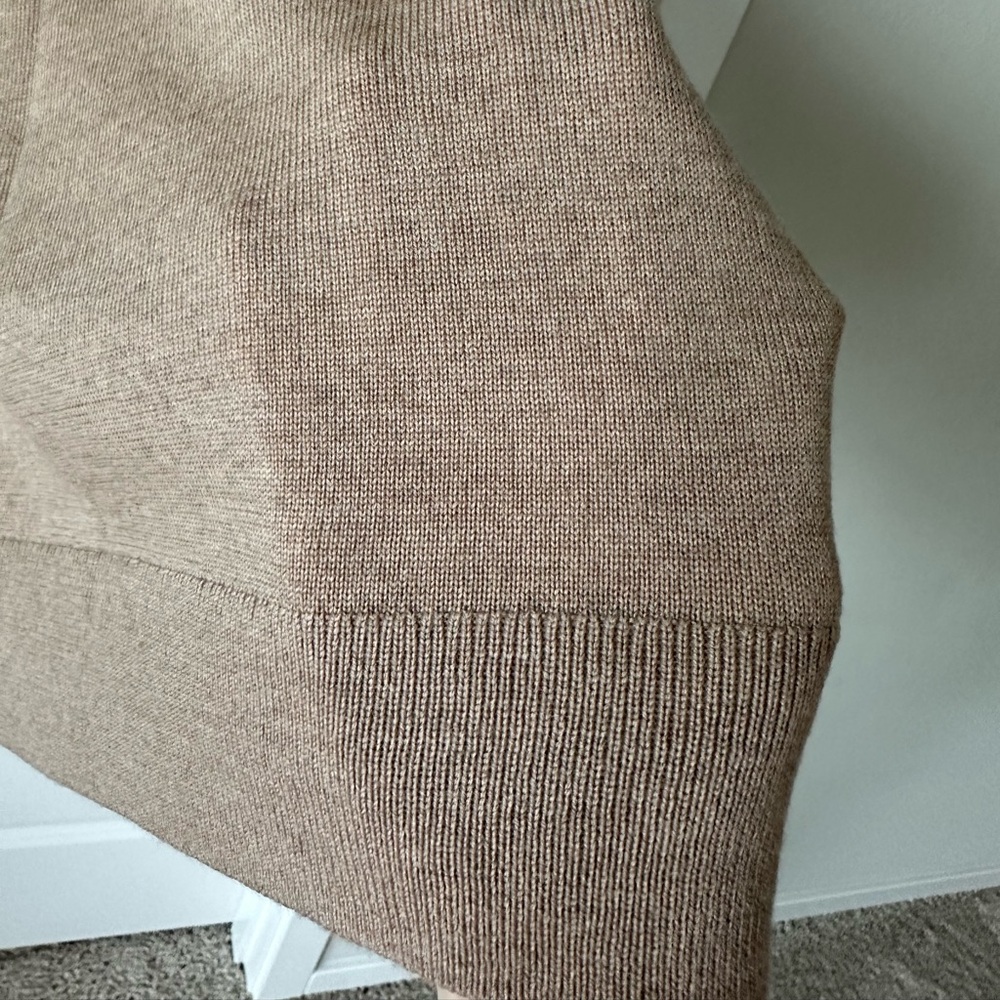 Banana Republic Factory Men's Merino Wool Crewneck Sweater in Light Brown-M - Picture 3 of 7